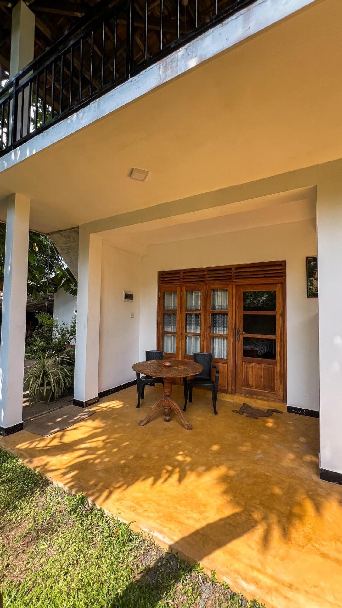 Relax Beach House Tangalle Exteriör bild