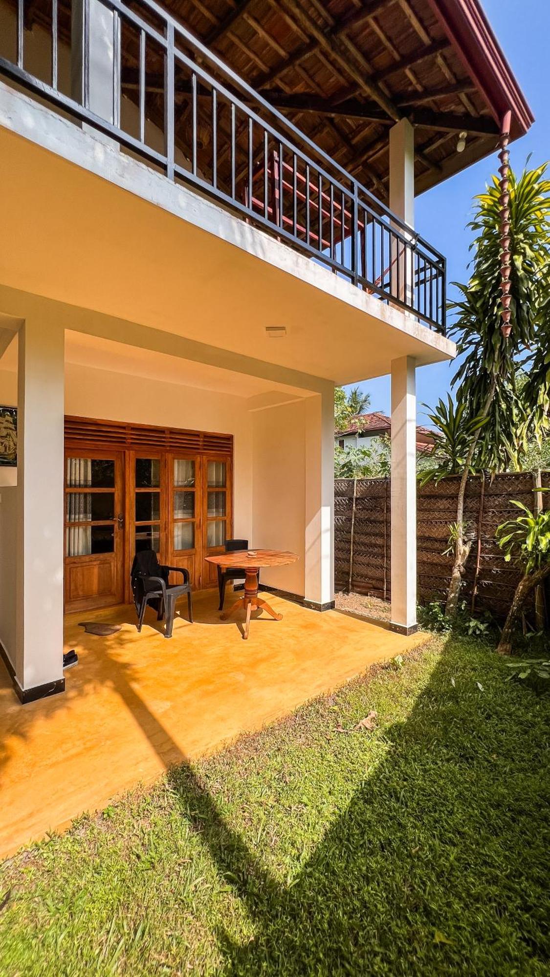 Relax Beach House Tangalle Exteriör bild